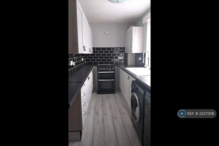 3 Bedroom Semi-Detached House To Rent In Harrold Road, Dagenham, RM8