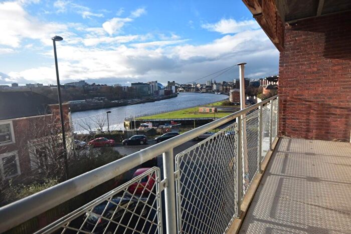 2 Bedroom Flat To Rent In Walker Road, Citipeak Walker Road, NE6