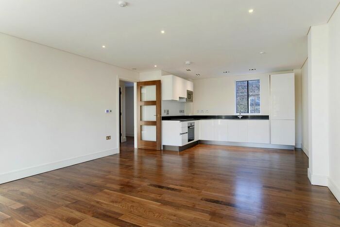 1 Bedroom Flat To Rent In Retreat Road, Richmond, TW9