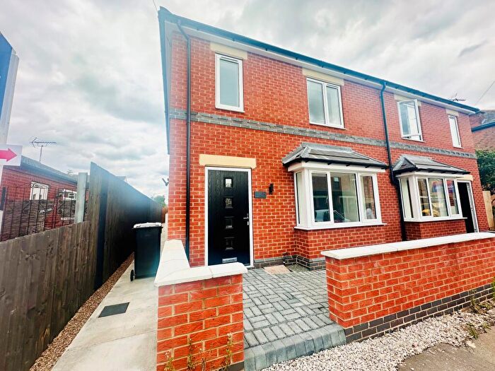 3 Bedroom Semi-Detached House To Rent In Lawrence Street, Long Eaton, NG10