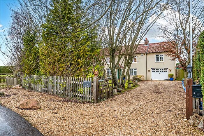 4 Bedroom Semi-Detached House For Sale In The Hayle, Calstone, Calne, Wiltshire, SN11