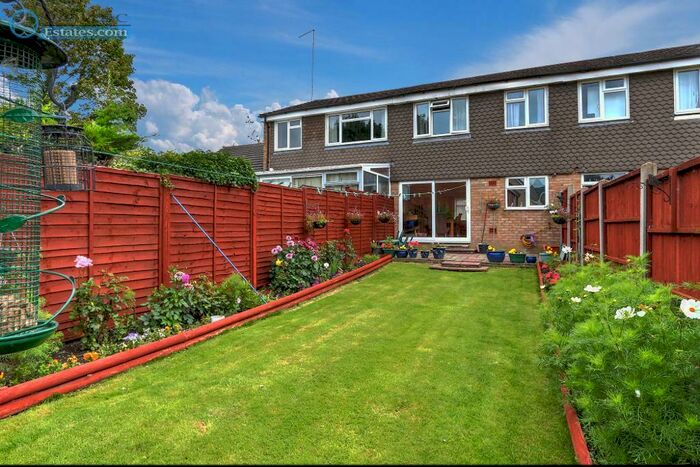 3 Bedroom Terraced House For Sale In High Street, Arlesey, SG15