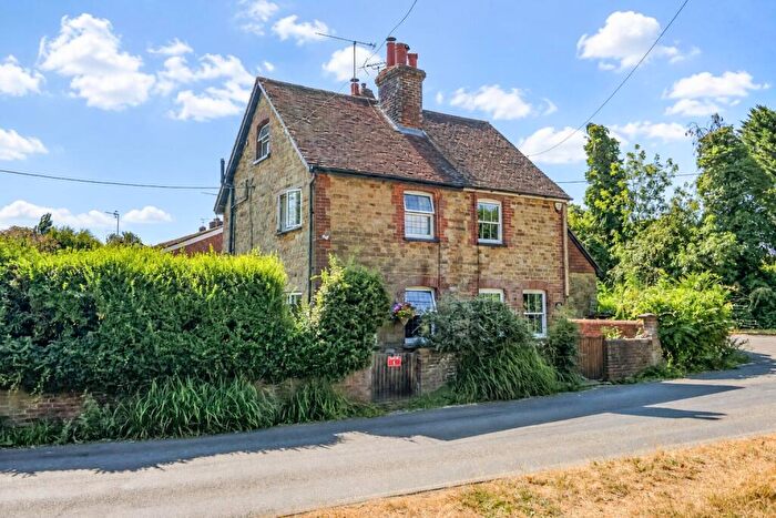 2 Bedroom Semi-Detached House For Sale In Tower Hill, Horsham, RH13