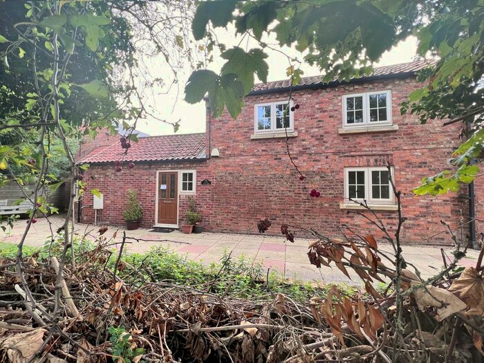 2 Bedroom Cottage To Rent In Stillington Road, Easingwold, York, YO61