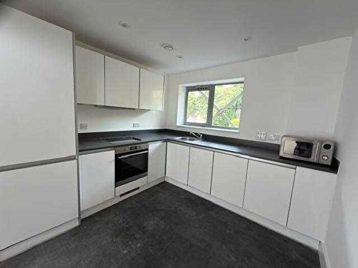 2 Bedroom Flat To Rent In Hotwells Road, Harbours Edge, Bristol, BS8
