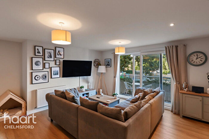 3 Bedroom Duplex For Sale In Baddow Road, Chelmsford, CM2