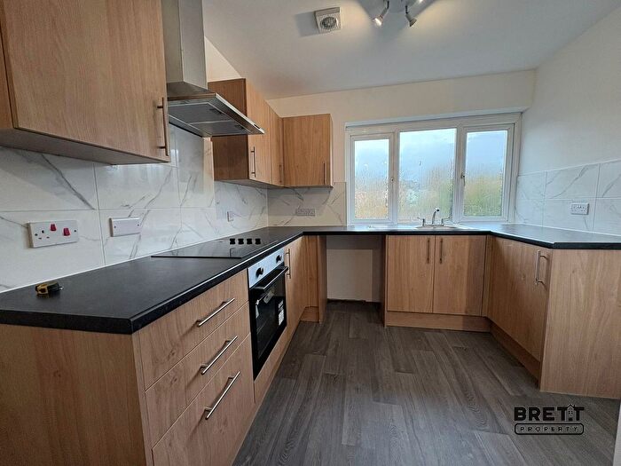 2 Bedroom Flat To Rent In A Dew Street, Haverfordwest, Pembrokeshire., SA61