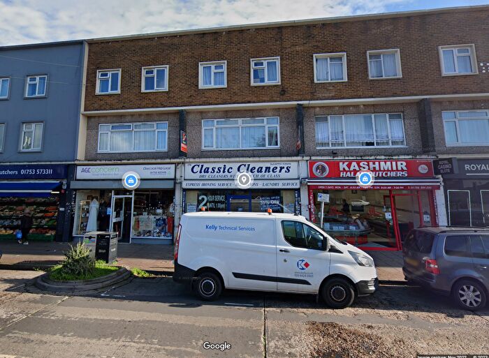 3 Bedroom Terraced House To Rent In Waverley Road, Slough, Berkshire, SL1