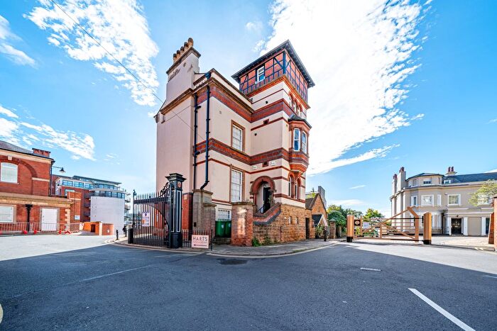 2 Bedroom Flat For Sale In Park Row, Nottingham, NG1