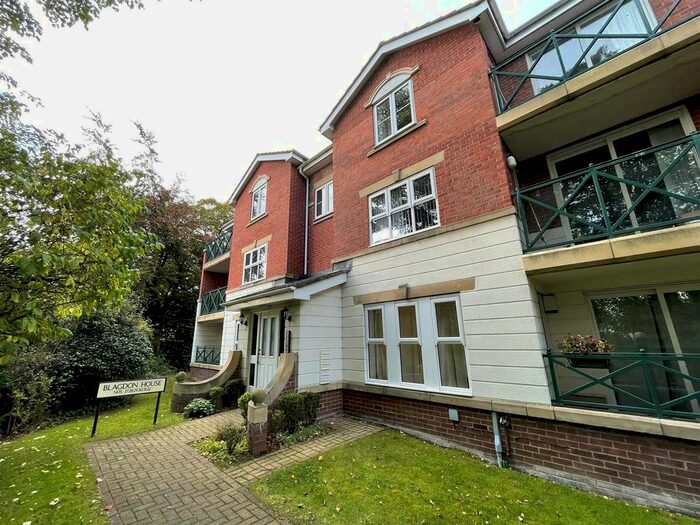 2 Bedroom Flat To Rent In Blagdon Court, Belvedere Gardens, Benton, Newcastle Upon Tyne, NE12