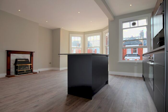 2 Bedroom Flat To Rent In Coniston Road, Muswell Hill, London, N10