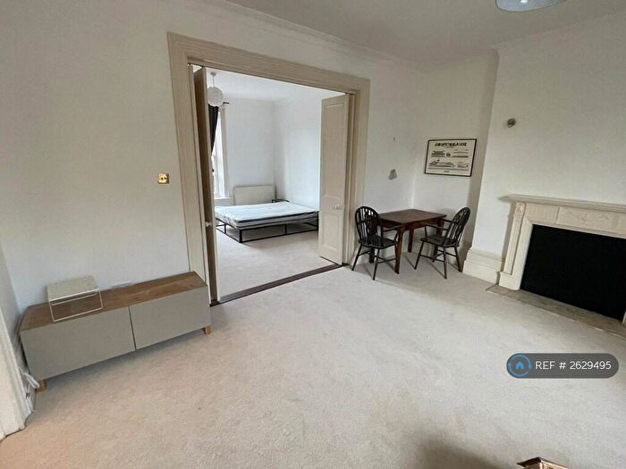 1 Bedroom Flat To Rent In London Road, Reading, RG1