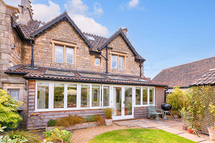 3 Bedroom Semi-Detached House For Sale In Bradford On Avon, BA15