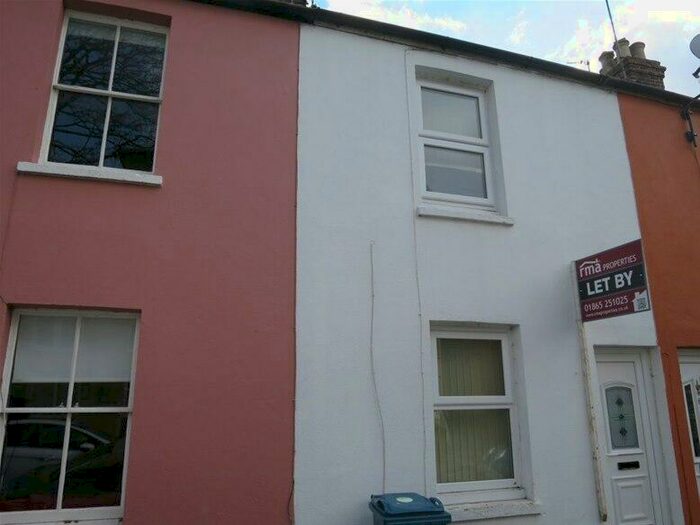 4 Bedroom House To Rent In Circus Street, Cowley, Oxford, OX4