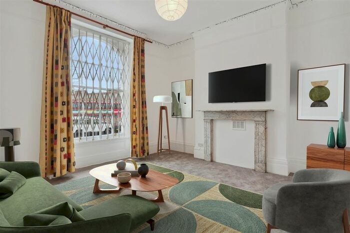 2 Bedroom Flat To Rent In Stockwell Terrace, London, SW9