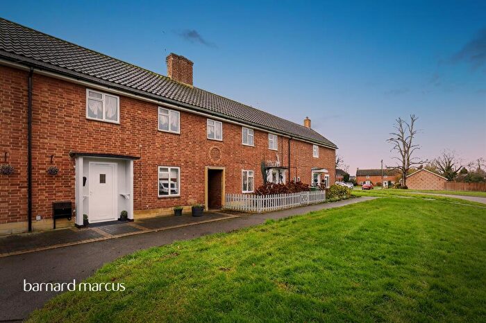 3 Bedroom Terraced House For Sale In Bankside Drive, Thames Ditton, KT7