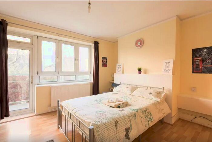 4 Bedroom Flat To Rent In Walford House, Cannon Street Road, London, E1