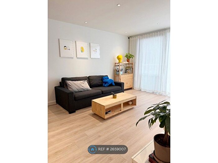 1 Bedroom Flat To Rent In City View Apartments, London, N4