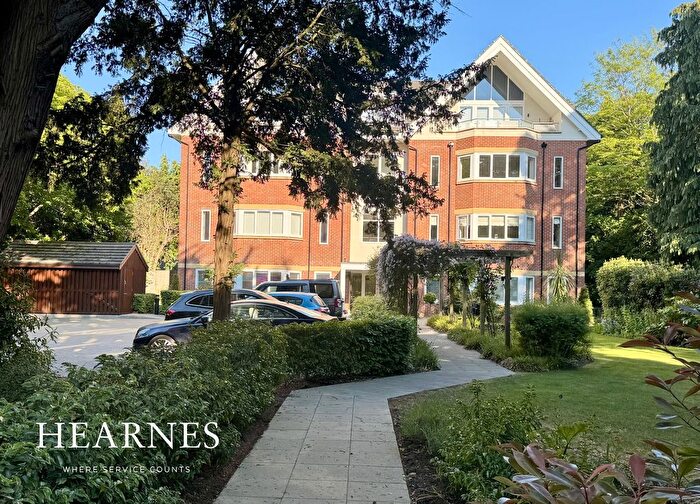 2 Bedroom Flat For Sale In Burton Road, Branksome Park, Poole, BH13
