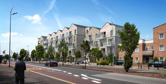 3 Bedroom Apartment To Rent In New Road, Rainham, Havering, London, RM13