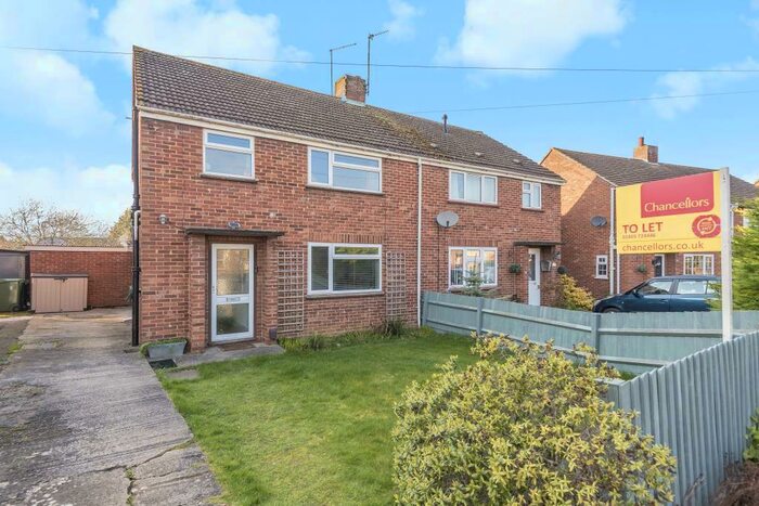 3 Bedroom Semi-Detached House To Rent In Botley, Oxford, OX2