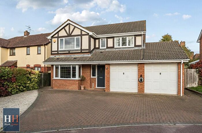 4 Bedroom Detached House For Sale In Lees Meadow, Hook, Hampshire, RG27