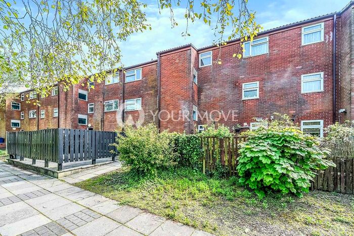 3 Bedroom Flat To Rent In Whitburn, Skelmersdale, Lancashire, WN8