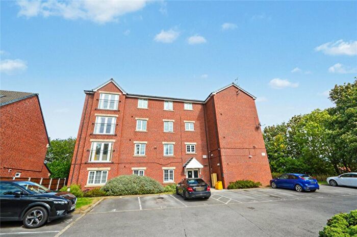 2 Bedroom Apartment For Sale In Murray Way, Leeds, LS10