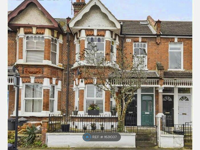 2 Bedroom Flat To Rent In St. Elmo Road, London, W12