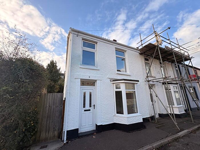 2 Bedroom House To Rent In Waun Y Pistyll, Treboeth, SA5