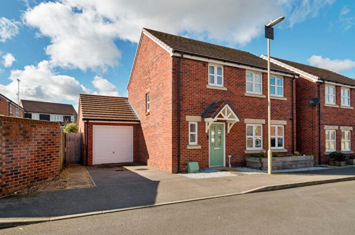 3 Bedroom Detached House For Sale In Silks Way, Andover, SP11