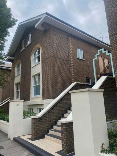 2 Bedroom Flat To Rent In Lanark Road, London, Maida Vale, W9