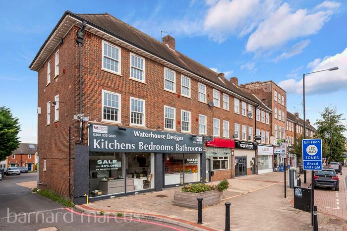 3 Bedroom Flat To Rent In London Road, Cheam, Sutton, SM3