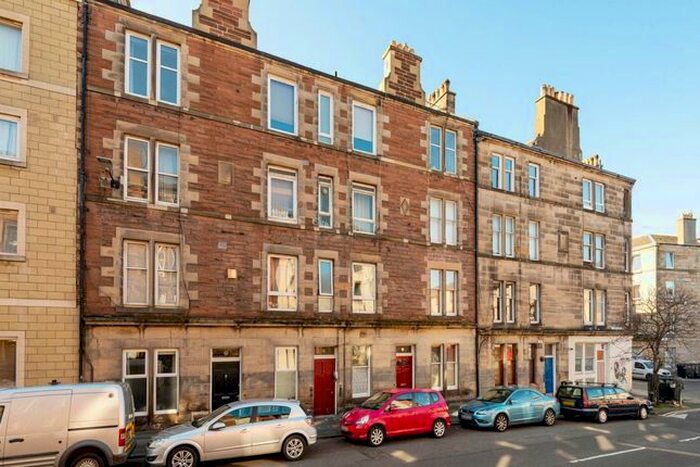 2 Bedroom Flat To Rent In Sloan Street, Leith, Edinburgh, EH6