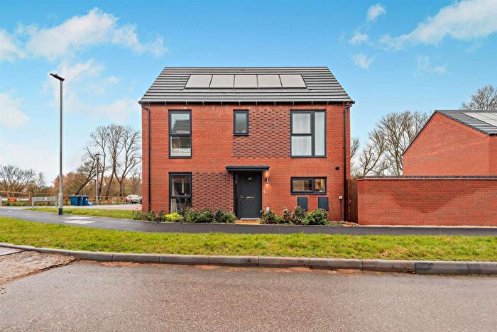 3 Bedroom End Of Terrace House For Sale In Anemone Avenue, Stafford, ST17