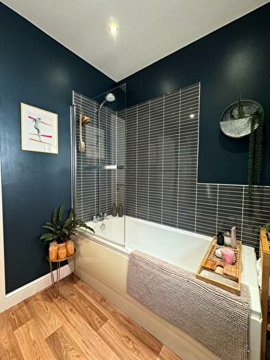 2 Bedroom Flat For Sale In Conifers House, Manchester Road, Whalley Range, M16