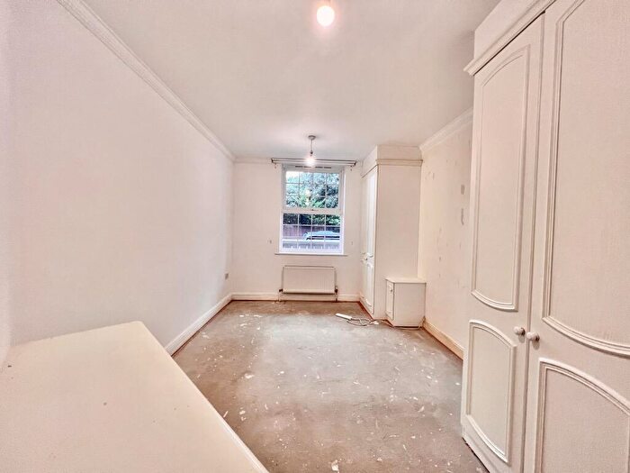 2 Bedroom Apartment To Rent In Newitt Place, Southampton, SO16
