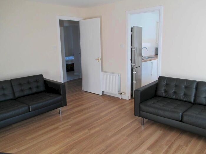 2 Bedroom Flat To Rent In Holburn View, Fonthill Road, AB11