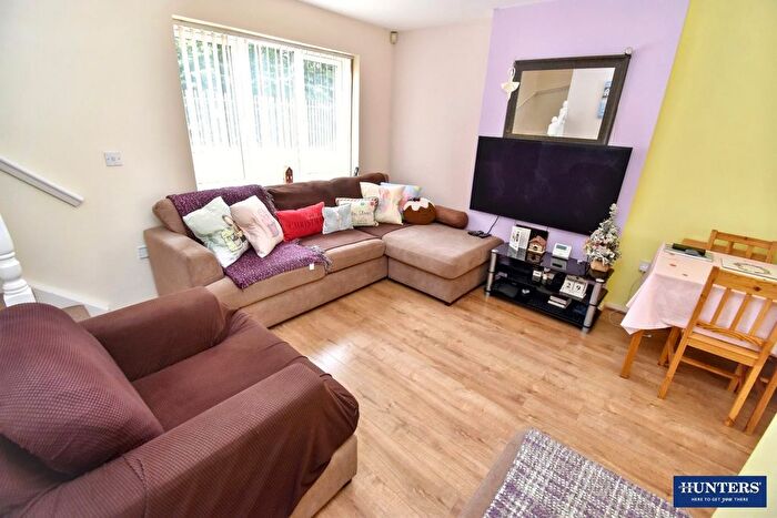 2 Bedroom Semi-Detached House For Sale In Lancaster Way, Glen Parva, Leicester, LE2