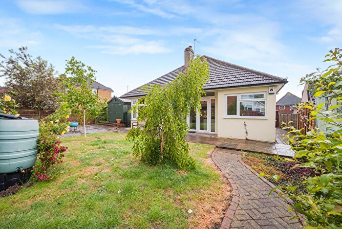 4 Bedroom Detached Bungalow For Sale In Westmount Road, Eltham, SE9