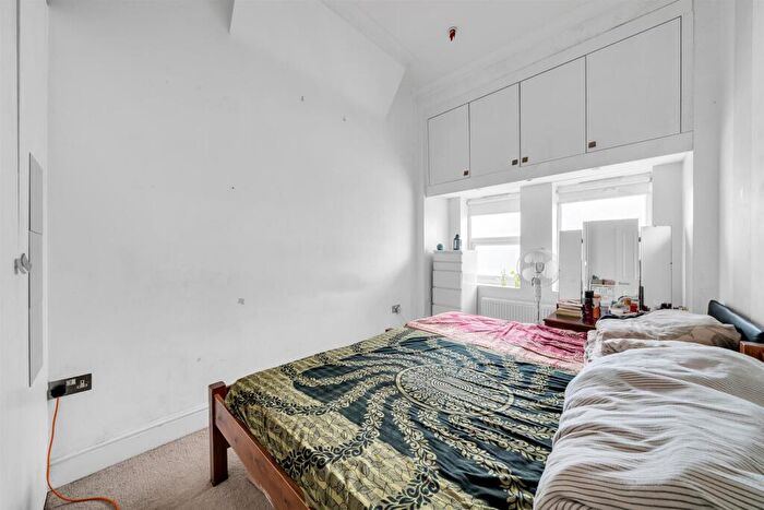 2 Bedroom Flat For Sale In Hammelton Road, Bromley, BR1