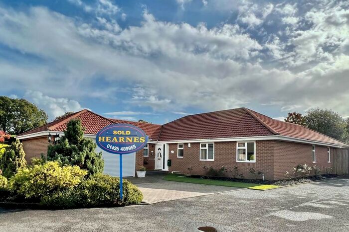 4 Bedroom Detached Bungalow For Sale In Sandhurst Drive, BH21