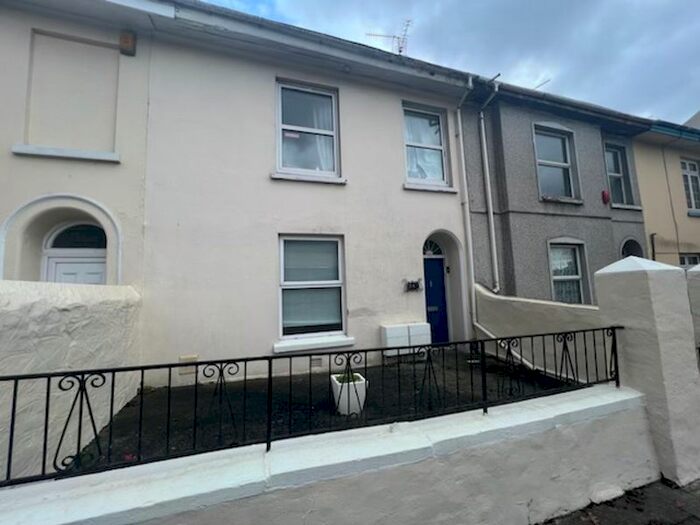 2 Bedroom Flat To Rent In North Road West, Plymouth, PL1