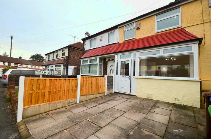 3 Bedroom Semi-Detached House To Rent In Caldecott Road, Blackley, Manchester, M9