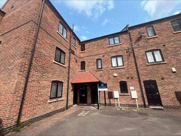 2 Bedroom Flat To Rent In Linley Court, Bingham, Nottingham, Nottinghamshire, NG13