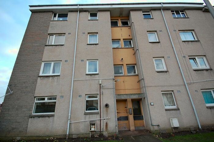 2 Bedroom Flat To Rent In Cornhill Gardens, City Centre, Aberdeen, AB16