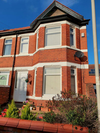 4 Bedroom Semi-Detached House To Rent In Groveside, Wirral, Merseyside, CH48