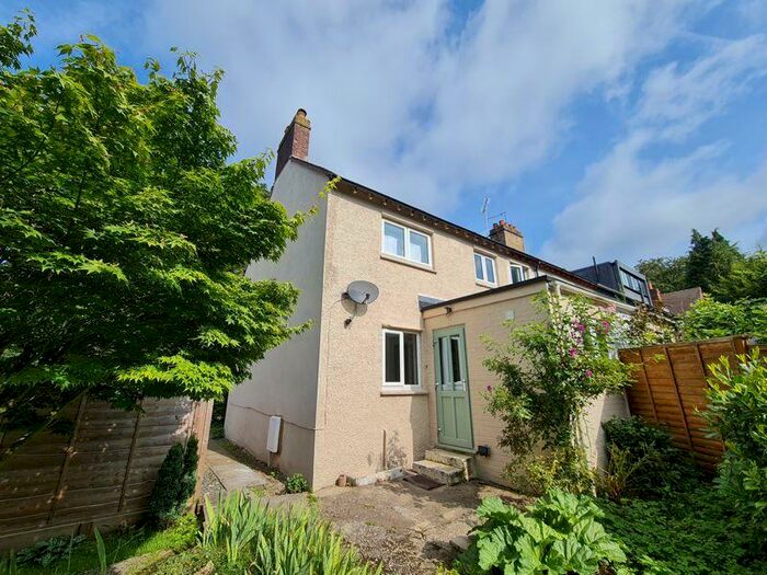 3 Bedroom End Of Terrace House To Rent In Tanners Lane, Haslemere, GU27