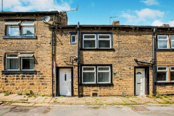 2 Bedroom Terraced House To Rent In Providence Row, Halifax, HX2