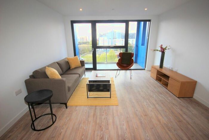 2 Bedroom Flat To Rent In Potato Wharf, Manchester, M3